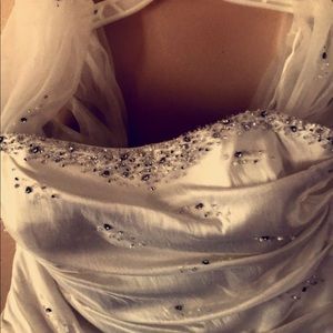 Beautiful wedding gown NWOT